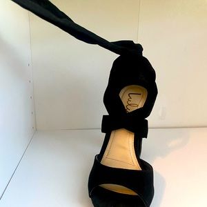 Lulus Cloth Lace Up Heels in Black
